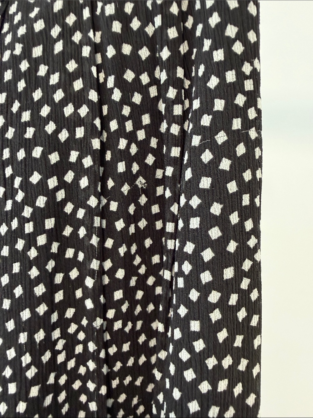 Black and White Elegant Pleated Polka Dot Skirt. - Picture 10 of 12